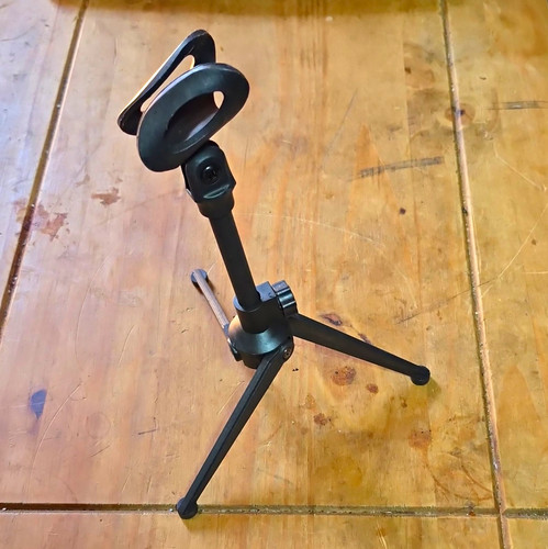 Foldable portable tabletop - foldable,