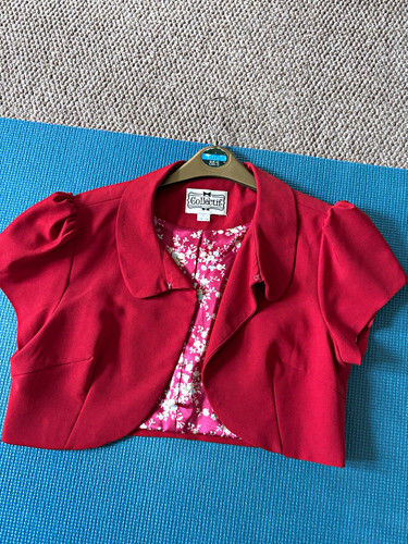 Collectif red cropped - collectif,