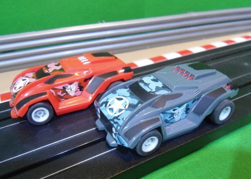 Micro scalextric slot - 1:64,
