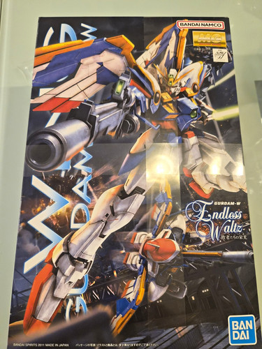 Brand new bandai master grade - new,