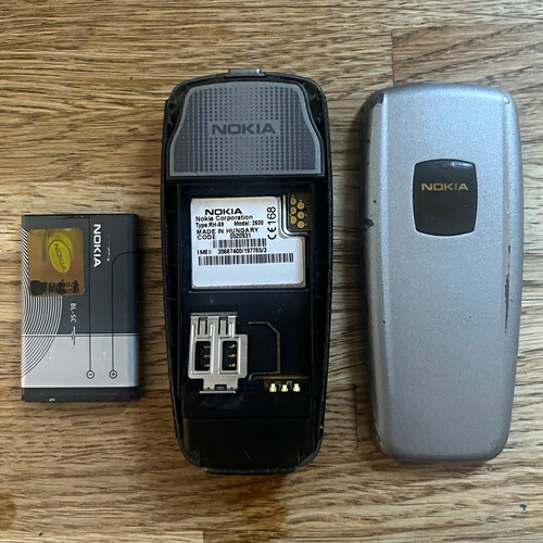 Nokia 2600 silver mobile phone - 2600,