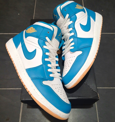 Nike air jordan mid - jordan, white