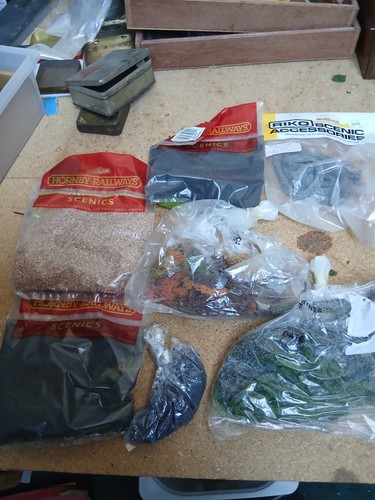Gauge job lot - n, scenery