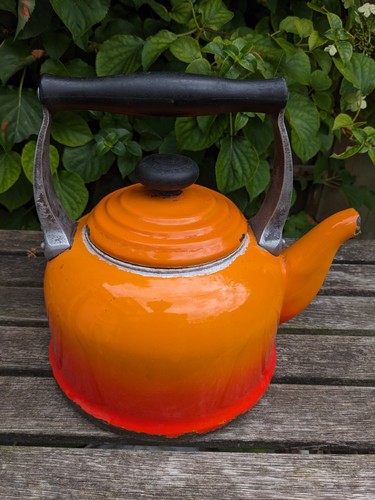 Vintage creuset volcanic - le,