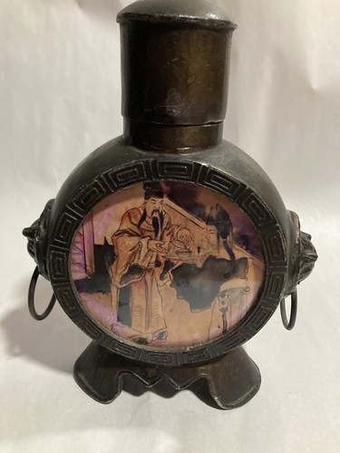Antique chinese tea caddy with - tea,