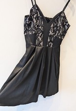 Ariana Lipsy London Ladies Mini Dress  Size 10 Black Lace For And Flare Zip VGC