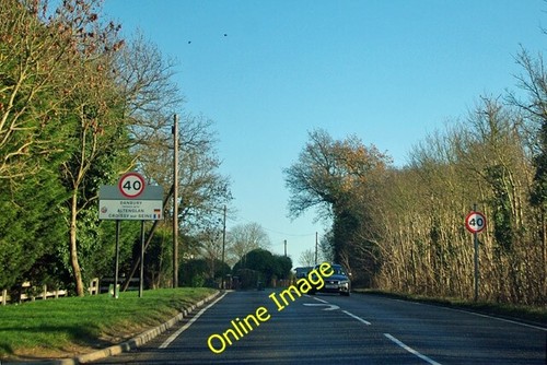 Photo 6x4 entering danbury - 6x4,