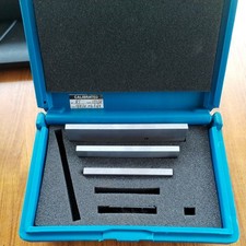 Adjustable Parallel Set In