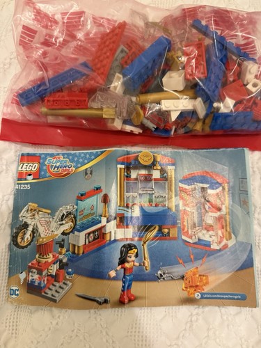 Lego super heroes girls - lego,