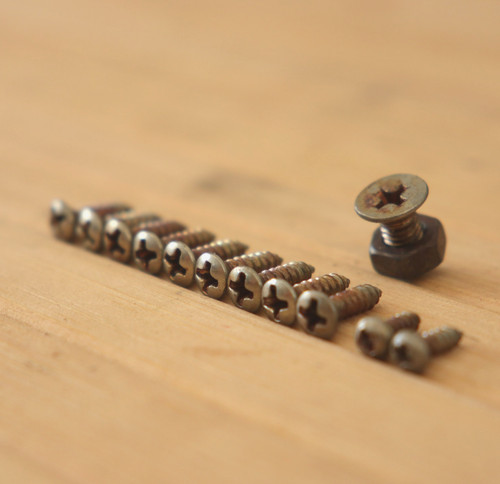 Relic pickguard screws - relic,