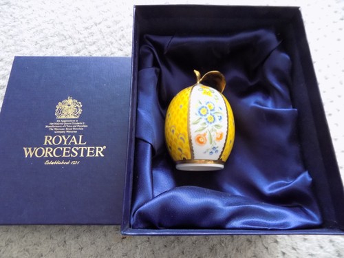 Royal worcester candle snuffer - royal,