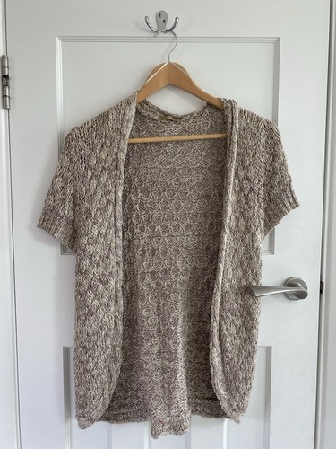 Beige short sleeve knit - sleeve,