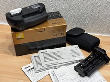 Nikon MB-D15 Vertical Battery