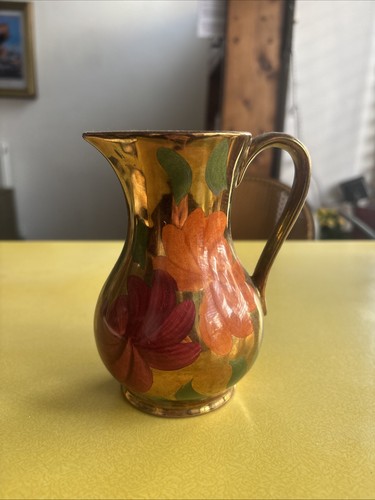 Olcourt pottery hand - hand, painted