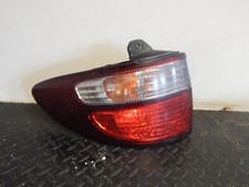GENUINE 2000-2002 TOYOTA PREVIA REAR N/S PASSENGER SIDE BODY LIGHT LAMP