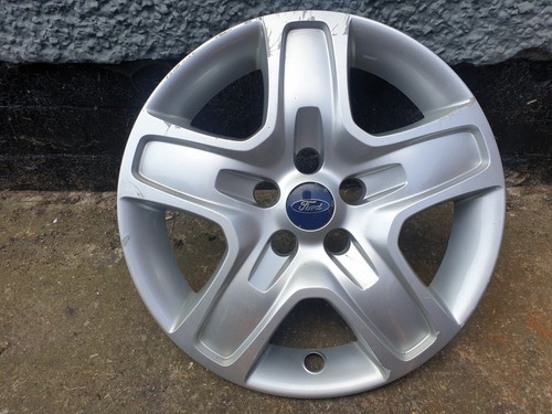 Ford focus wheel trim - ford,