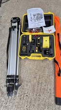 Fukuda fre205 Rotary Laser Level Dual-Grade Set Self-Levelling w/Tripod & Staff