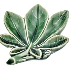 84x70mm 1960s Vintage WADE