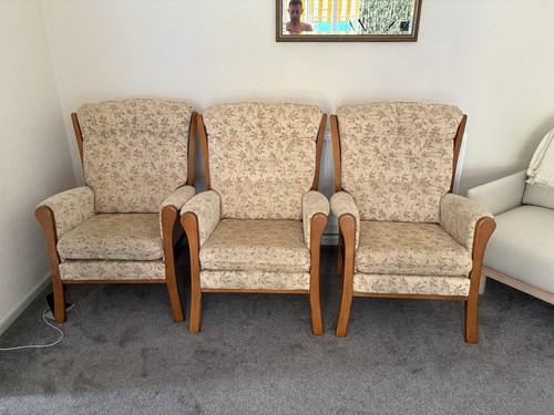 Set three matching - three,
