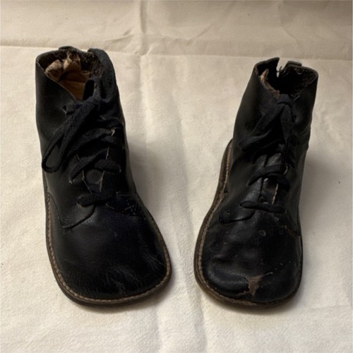 Vintage black leather - black,