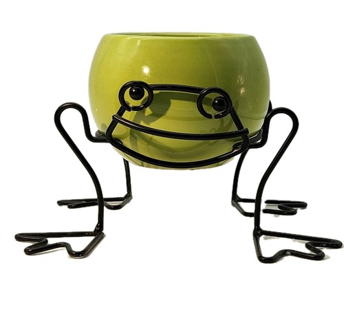 Vintage wire frog with green - wire,