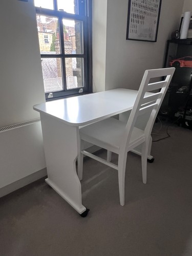 Aspace white roll out - out, desk