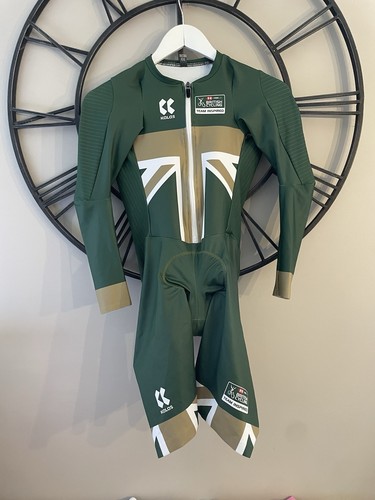 Cycling athlete issued - athlete,