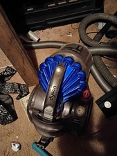 Dyson DC26 Multi Floor City