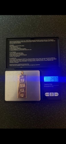 Heavy 9ct gold pendant - gold, bar