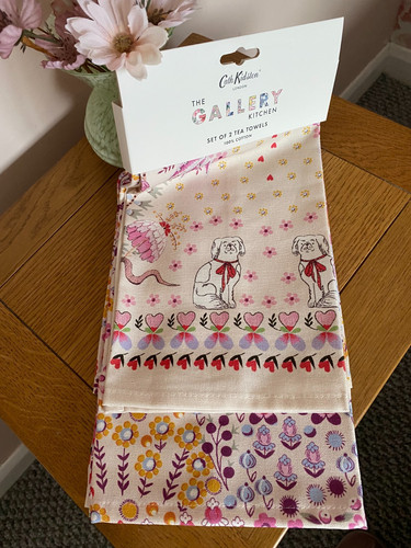 The gallery cath - by, kidston