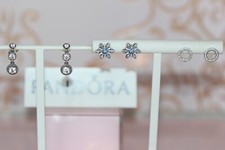 NEW PANDORA Gift set Stud and