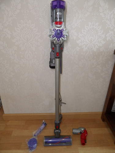Dyson animal cordless - v8,