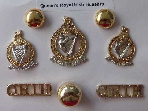 Cap collar badges titles - &,