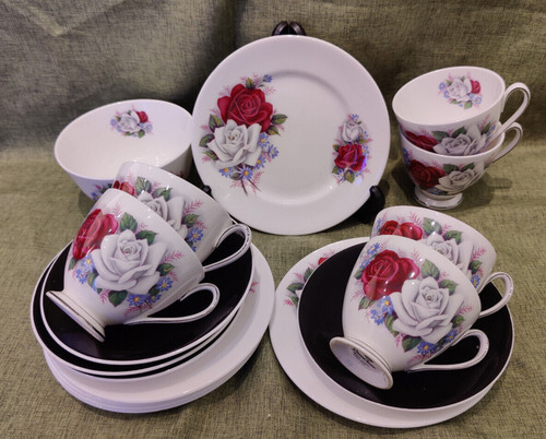 Queen anne red - white, roses