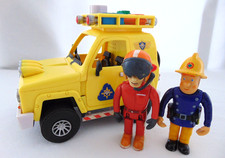 FIREMAN SAM AND TOM THOMAS WITH LIGHTS AND SOUND TALKING 4 x 4 RESCUE JEEP