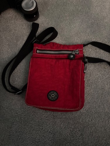 Kipling red dorado - red, el