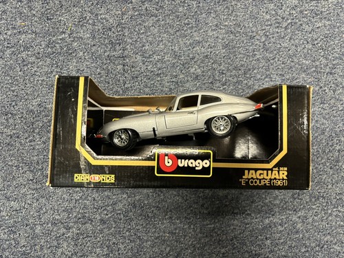 Burago jaguar cabriolet 1961 - burago, e