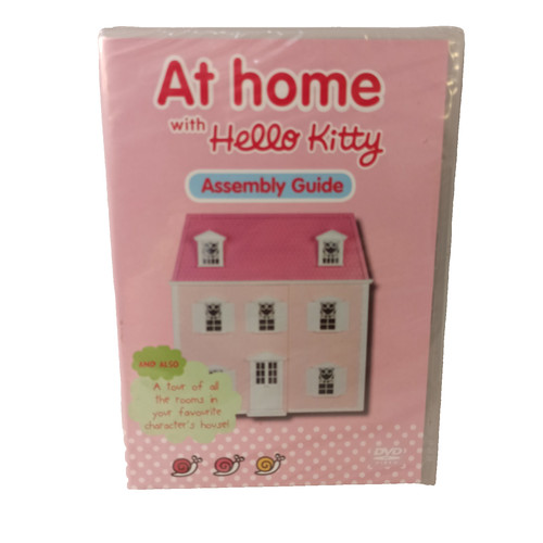 Home with hello kitty - at,