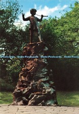 D255824 London Peter Pan Statue Kensington Garden John Hinde
