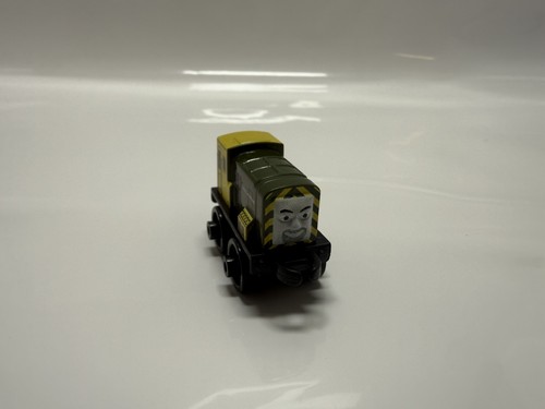 Thomas the tank engine - thomas,