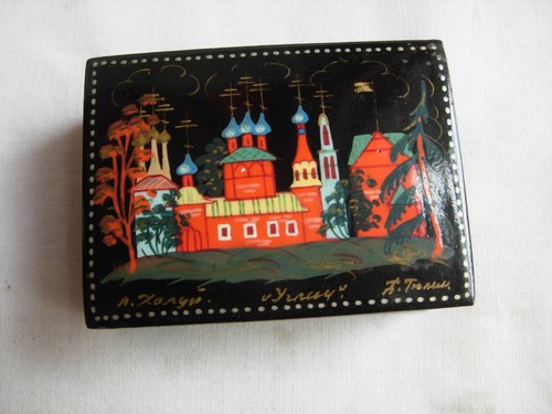 Vintage small lacquered - , wooden