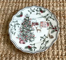 H&M Home Festive Christmas Woodland 9 Inch Ceramic Scalloped Edge Plate