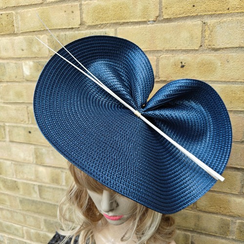 Navy blue cream feather - navy,