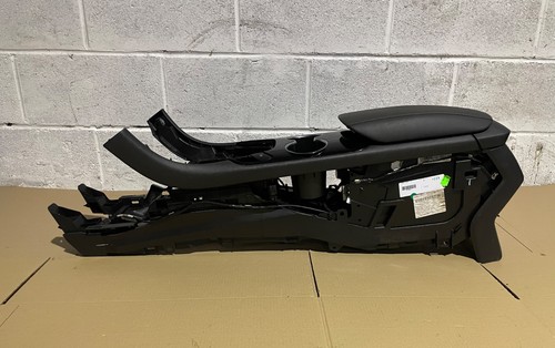 Ford mondeo mk5 centre console - mondeo-mk5,