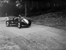 E Lloyd Jones, Triangle Flying