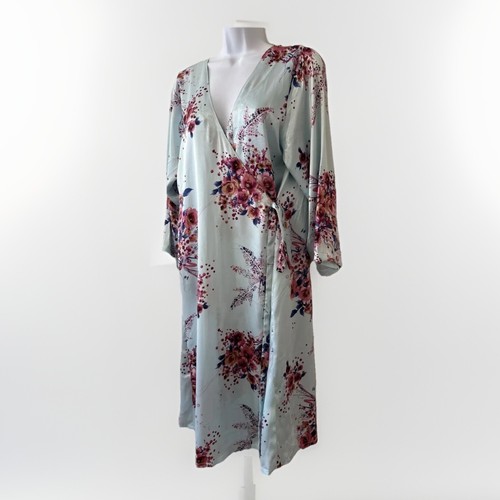 Ladylike liquid satin - liquid, dressing