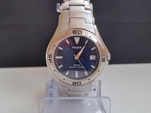 Mens pulsar quartz wristwatch - quartz,