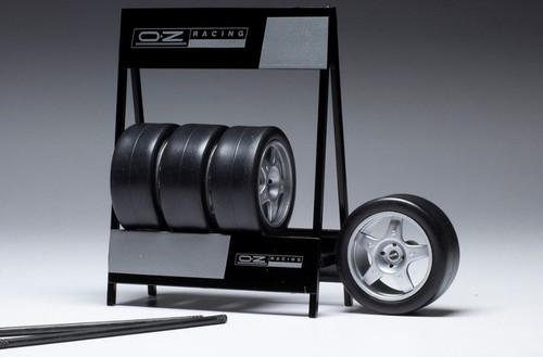 Scale model 4 wheels - 1:18,