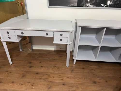 Elegant laura ashley henshaw - elegant,