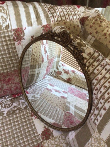 Vintage gold wall round - gold,